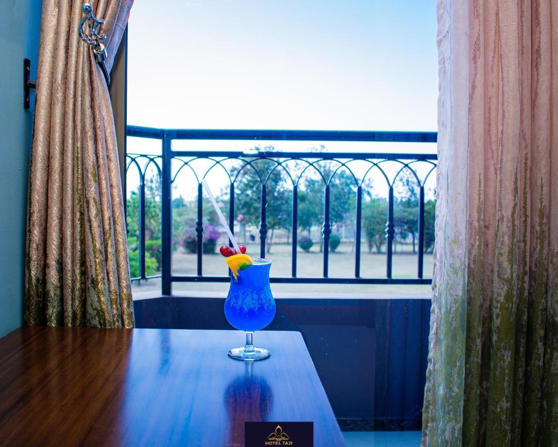 Hotel Taji Nanyuki Extérieur photo