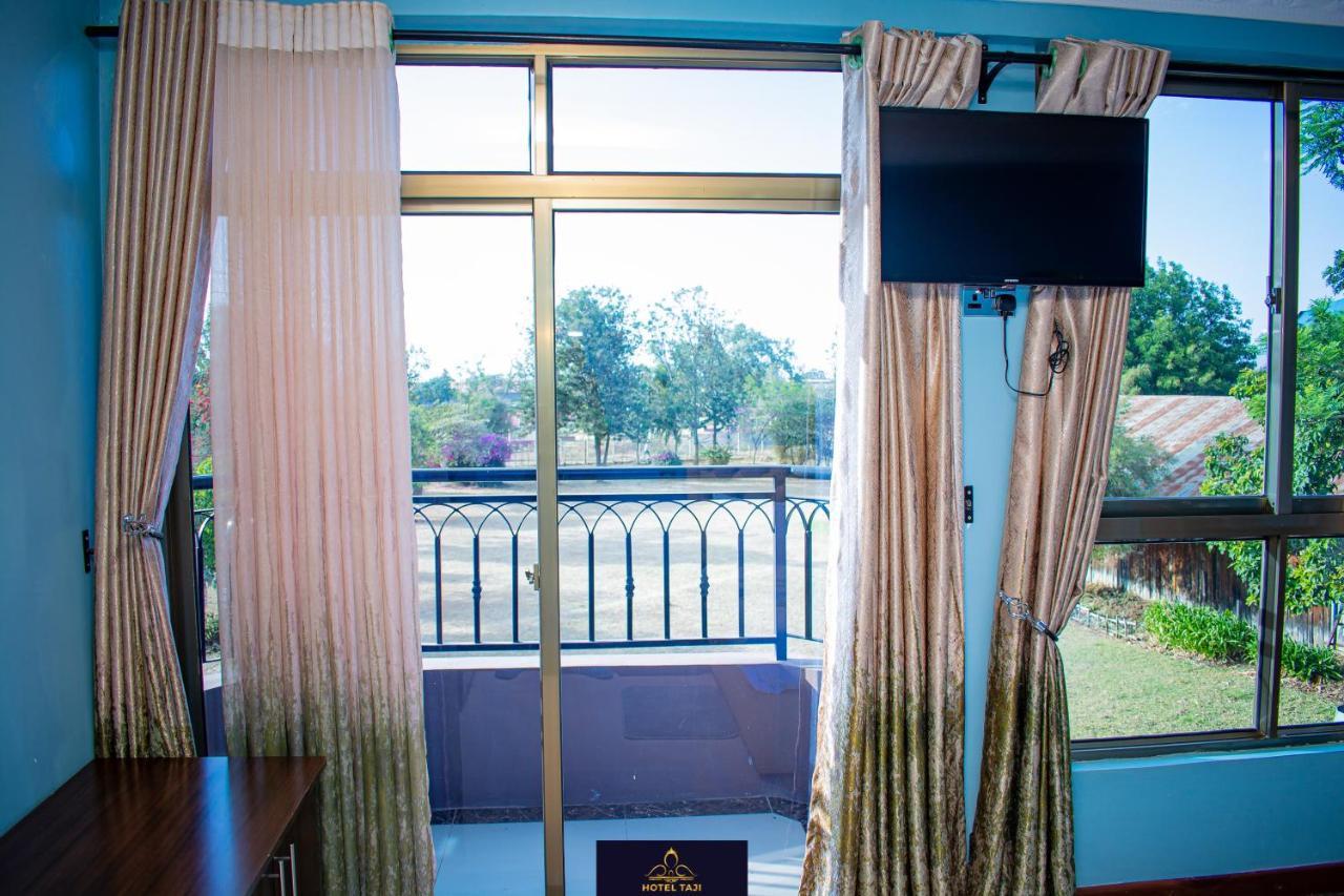 Hotel Taji Nanyuki Extérieur photo
