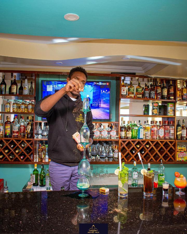 Hotel Taji Nanyuki Extérieur photo